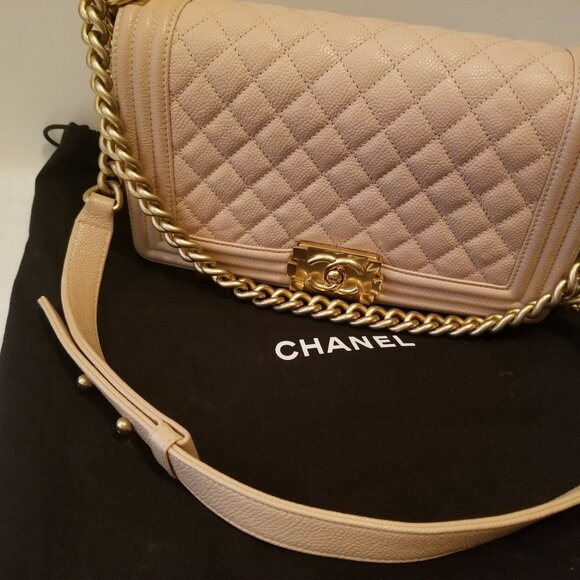 CHANEL light pink le boy M - Picture 2 of 8